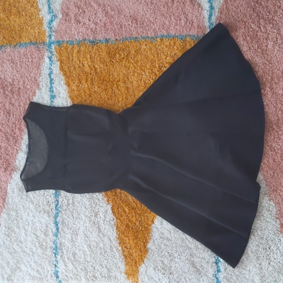 Guess XS Black Mesh Skater Dress - Picture 4 of 7